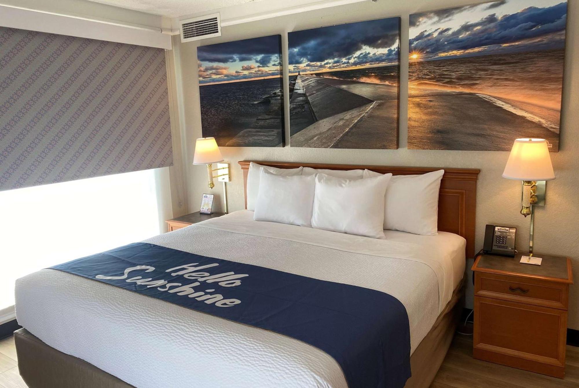 Days Inn & Suites By Wyndham Арлингтън Хайтс Екстериор снимка